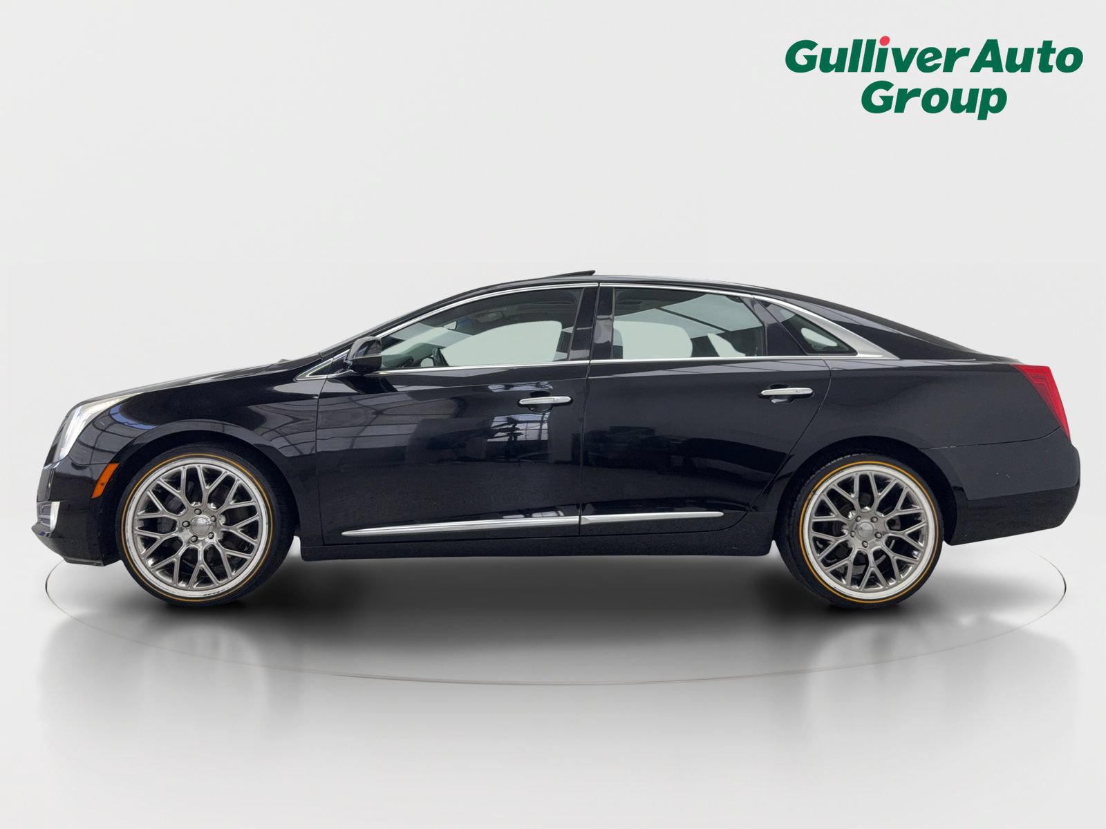 Used 2013 Cadillac XTS Premium FWD image 3