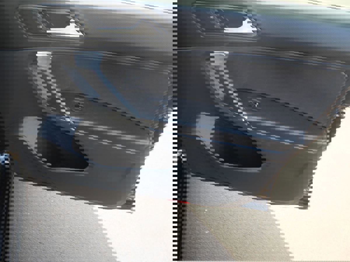 Used 2020 Volkswagen Tiguan SEL image 33