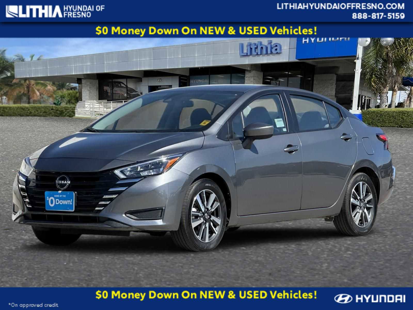 Used 2025 Nissan Versa SV image 1