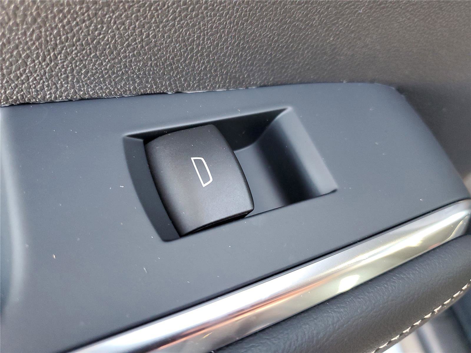 New 2026 GMC Acadia Elevation w/ Elevation Premium Package image 16