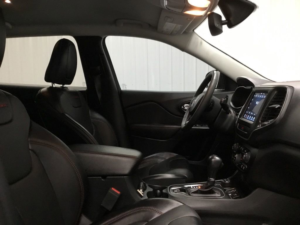 Used 2022 Jeep Cherokee Trailhawk AWD/4WD image 22