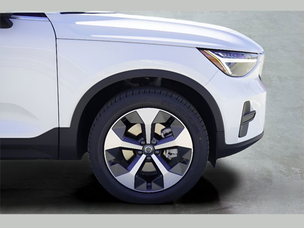 New 2025 Volvo XC40 B5 Core w/ Protection Package Premier AWD/4WD image 3