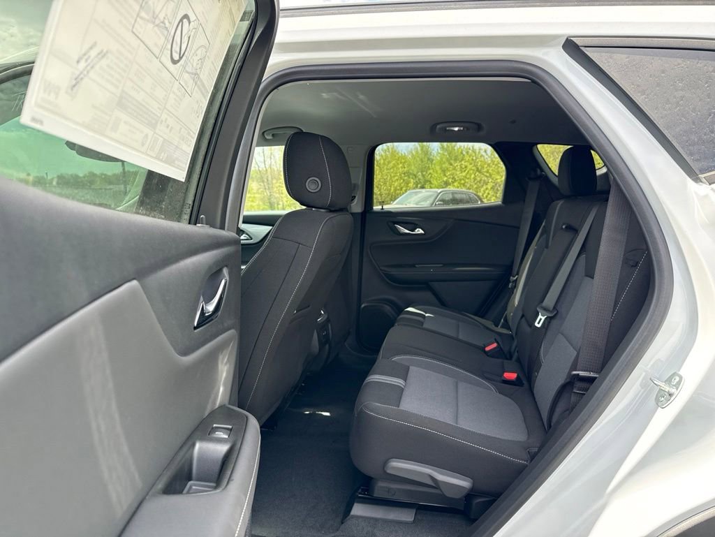 New 2026 Chevrolet Blazer LT w/ Convenience Package AWD/4WD image 21
