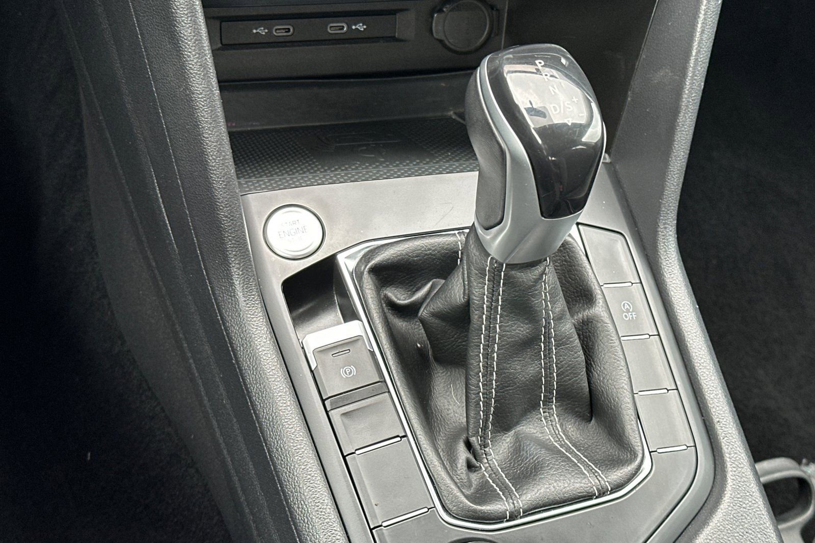 Used 2022 Volkswagen Taos SE image 23