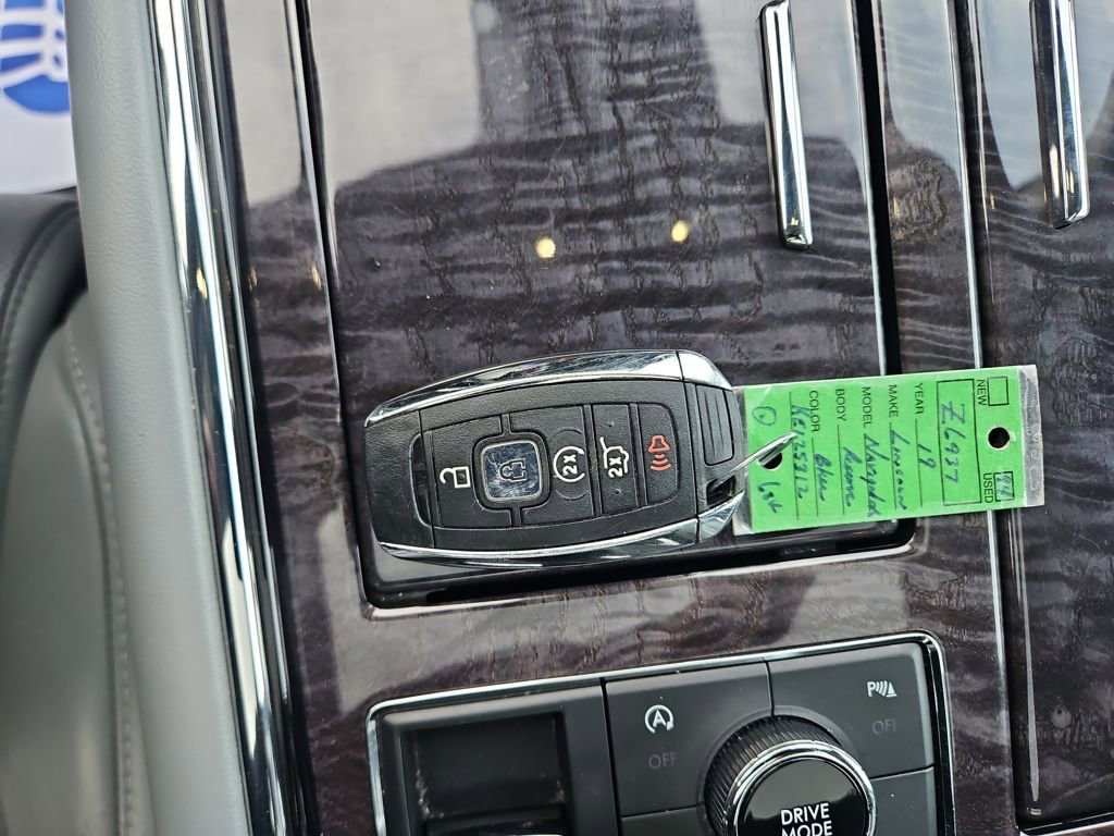 Used 2019 Lincoln Navigator Reserve w/ Cargo Package AWD/4WD image 29