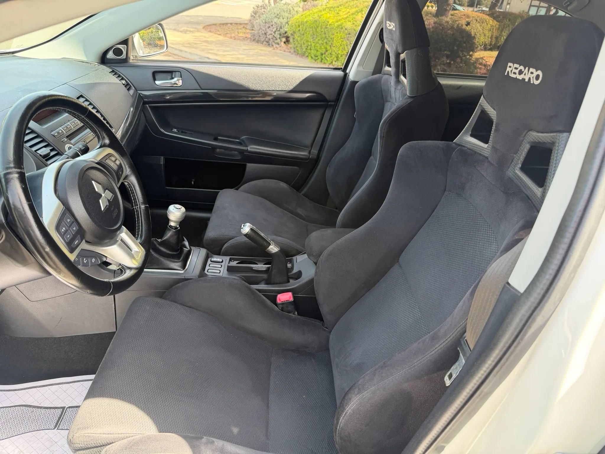 Used 2013 Mitsubishi Lancer Evolution GSR image 12