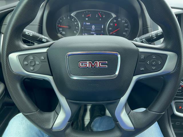 Used 2024 GMC Terrain SLE w/ Driver Convenience Package FWD image 18