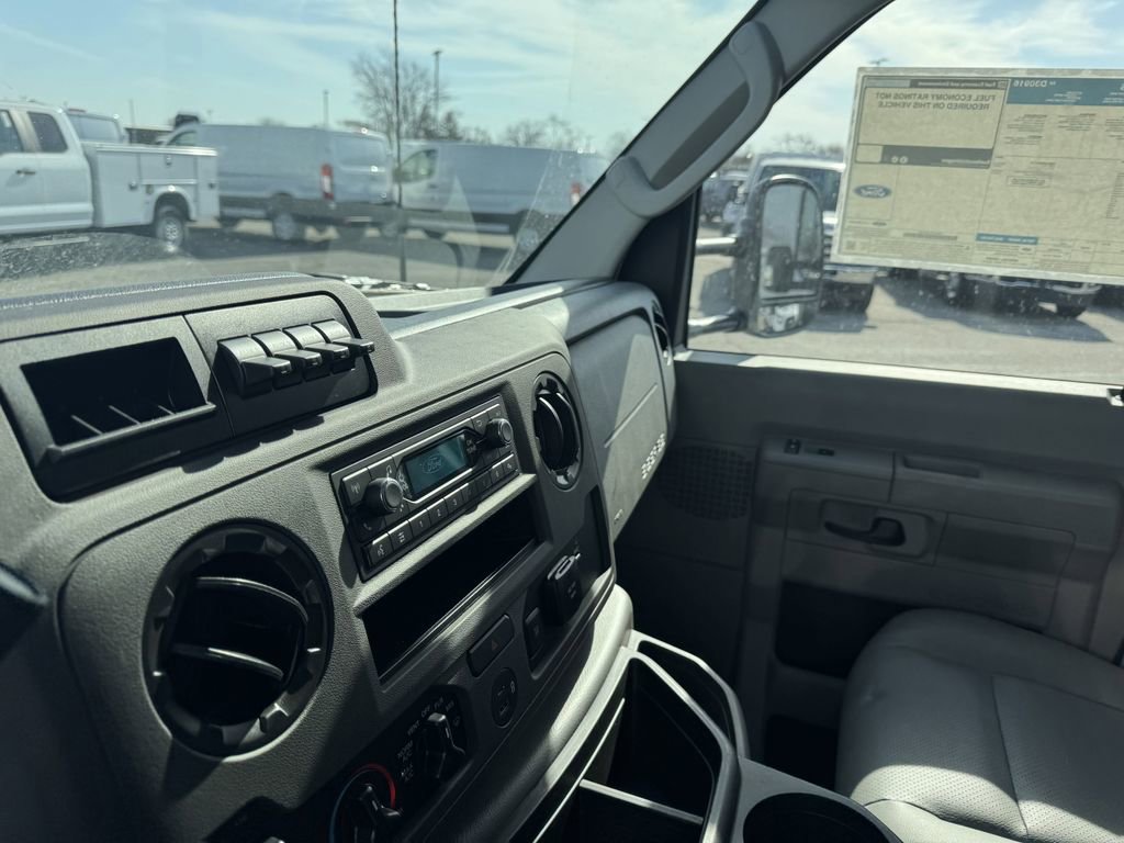 New 2025 Ford E-350 and Econoline 350 Super Duty w/ Power Equipment Group image 31