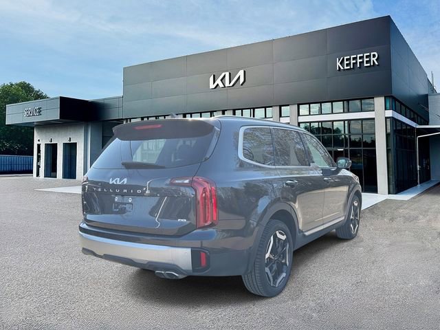Certified 2025 Kia Telluride S image 8