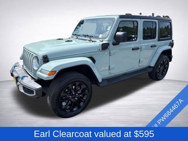 Used 2023 Jeep Wrangler Unlimited Sahara AWD/4WD image 3