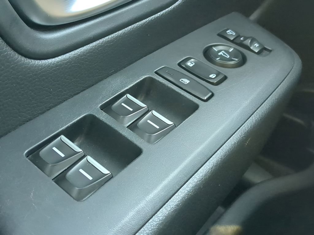 Used 2025 Honda Pilot Black Edition image 24