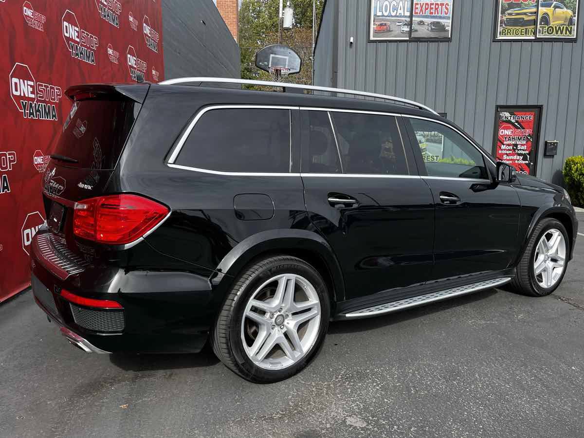 Used 2016 Mercedes-Benz GL 550 4MATIC image 6