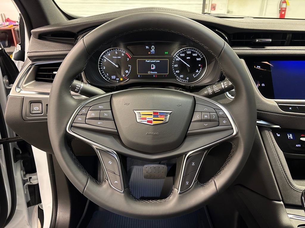 New 2026 Cadillac XT5 Luxury w/ LPO, Floor Liner Package image 29