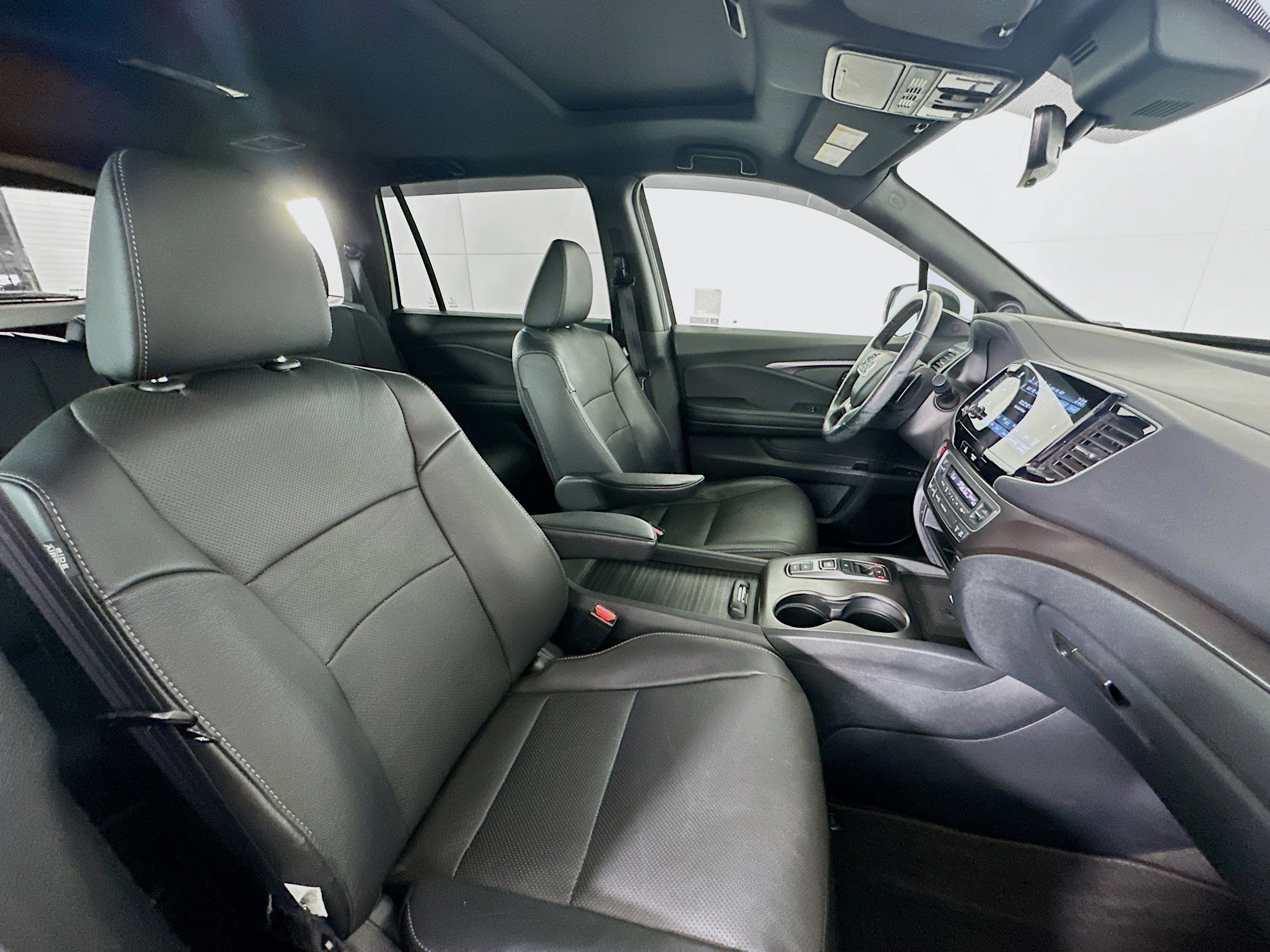 Used 2023 Honda Passport EX-L image 30