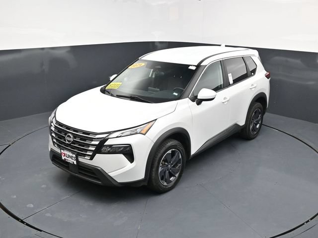 Used 2024 Nissan Rogue SV FWD image 41