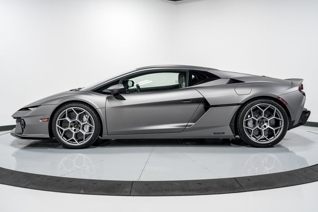 Used 2026 Lamborghini Temerario AWD/4WD image 6