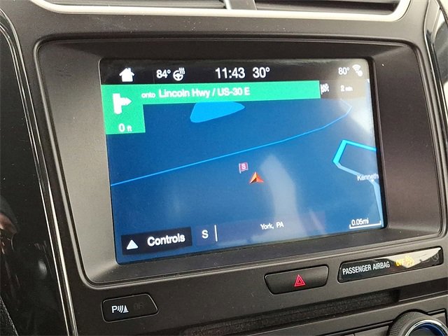 Used 2017 Ford Explorer XLT w/ Equipment Group 202A image 3