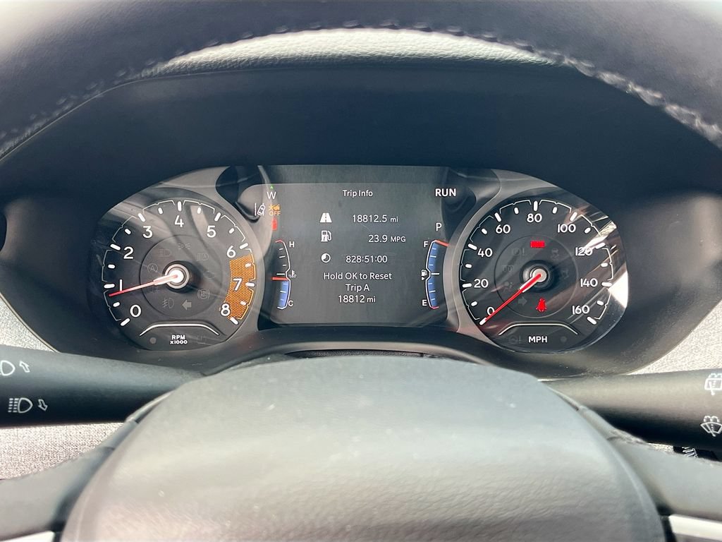 Used 2024 Jeep Compass Latitude AWD/4WD image 12