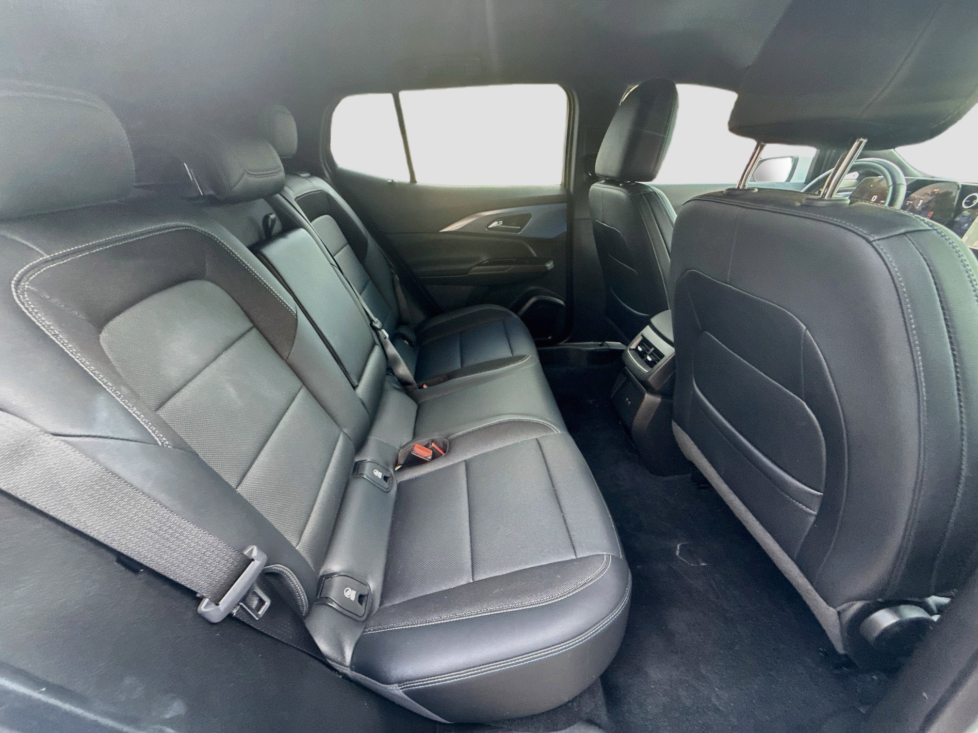 Used 2024 Chevrolet Equinox EV LT FWD image 29