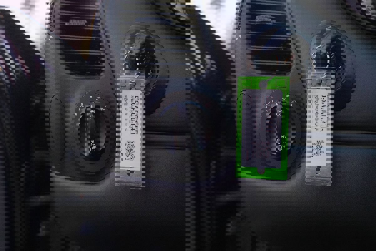 Used 2004 Porsche 911 Carrera 4S image 12