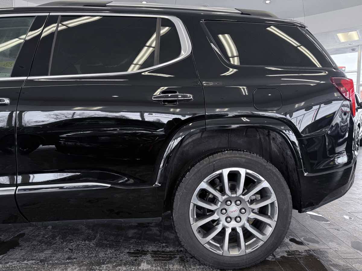 Used 2023 GMC Acadia Denali w/ Denali Ultimate Package AWD/4WD image 13