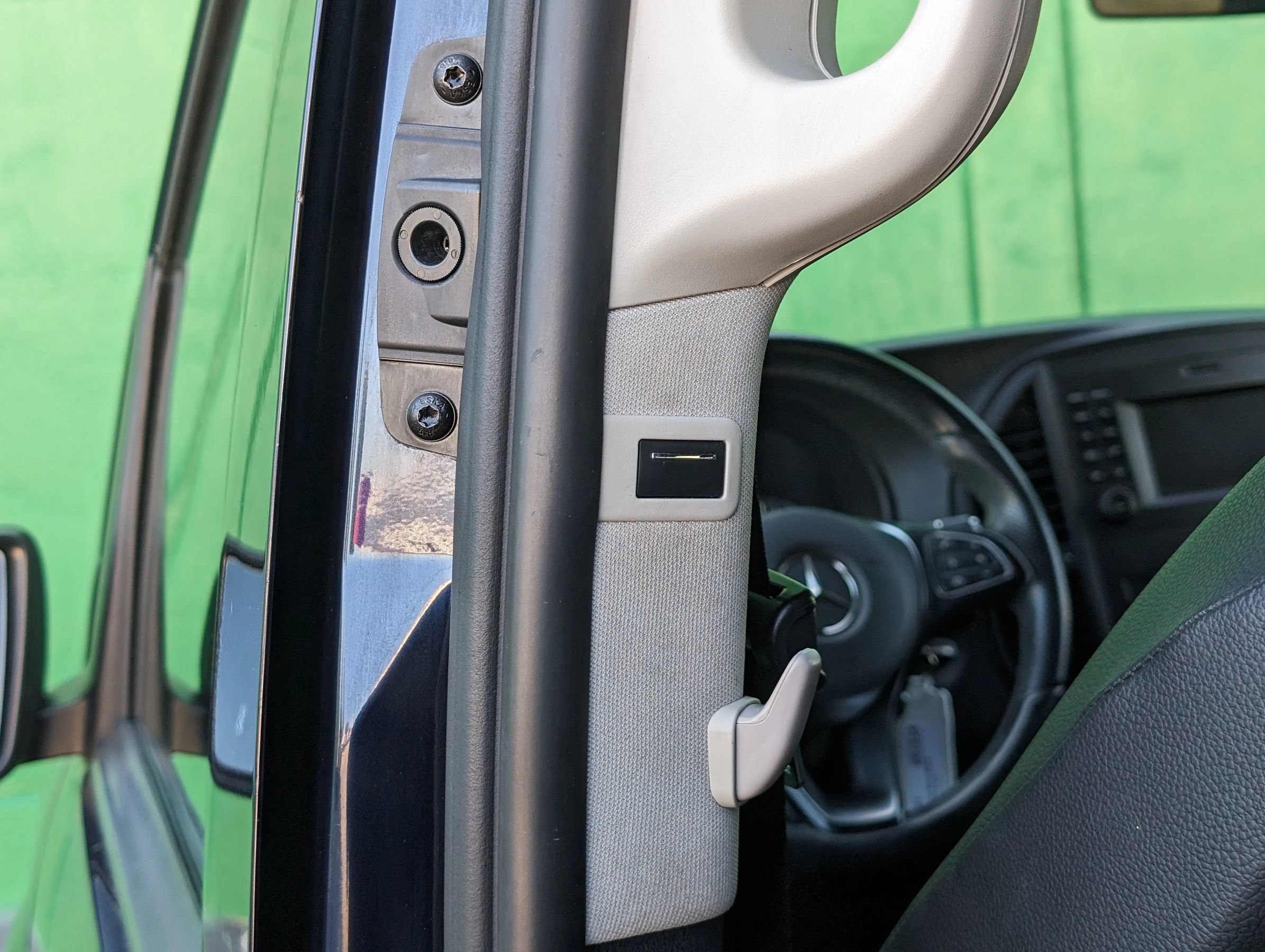Used 2017 Mercedes-Benz Metris Passenger image 16