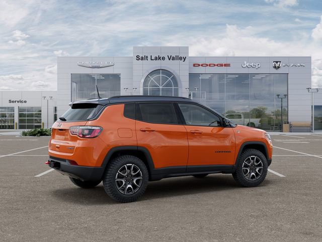 New 2026 Jeep Compass Trailhawk w/ Sun, Sound & Navigation Group AWD/4WD image 4