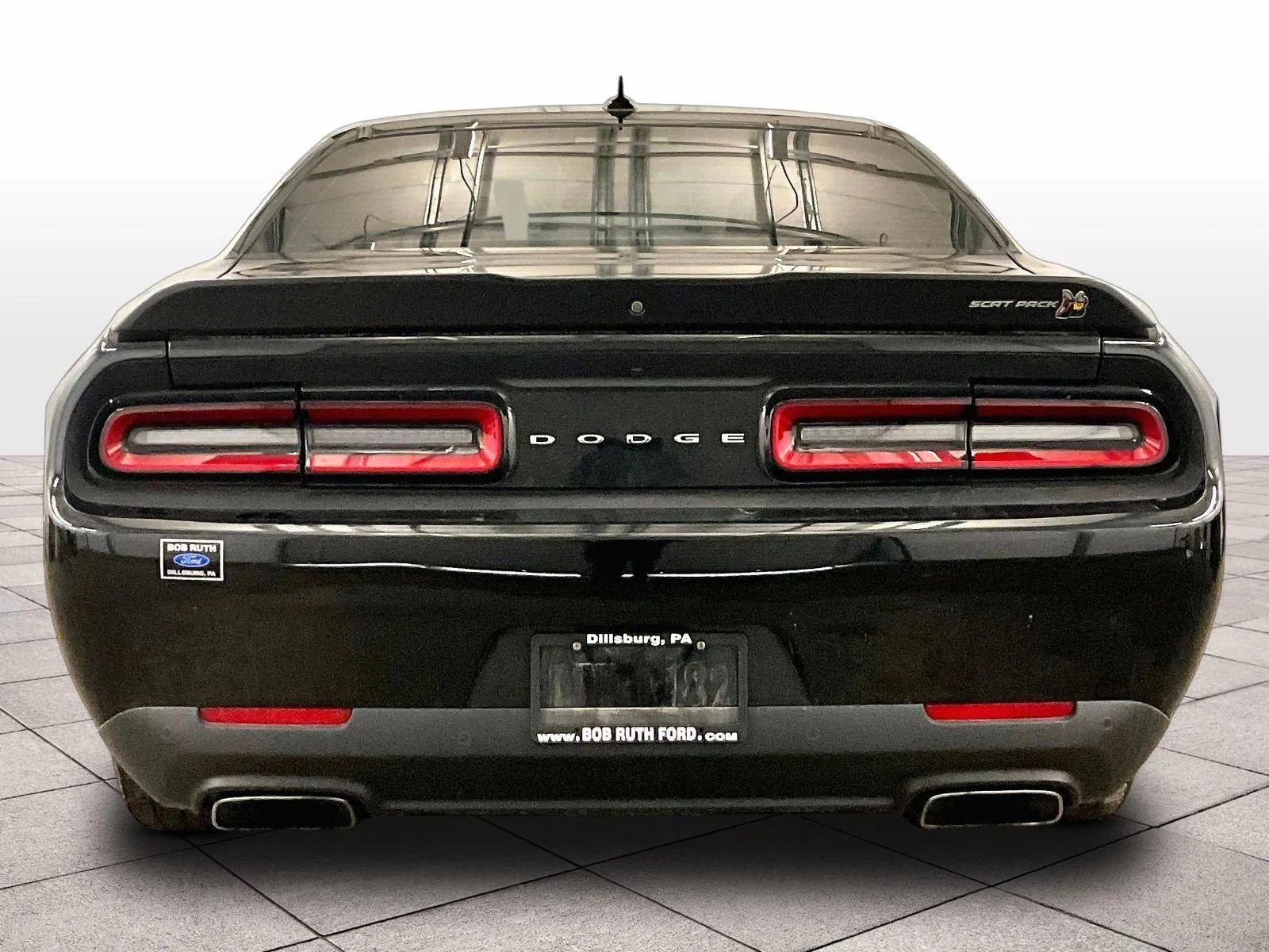 Used 2022 Dodge Challenger R/T Scat Pack w/ Dynamics Package image 4
