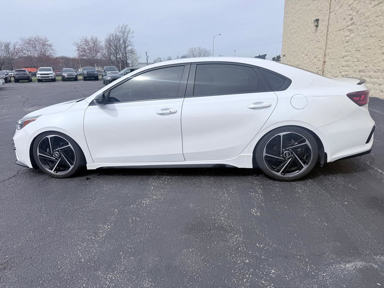 Used 2021 Kia Forte GT-Line FWD image 2