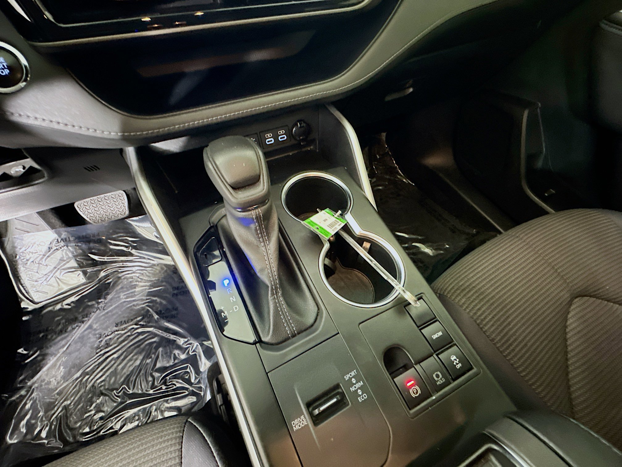 Used 2023 Toyota Highlander L image 22