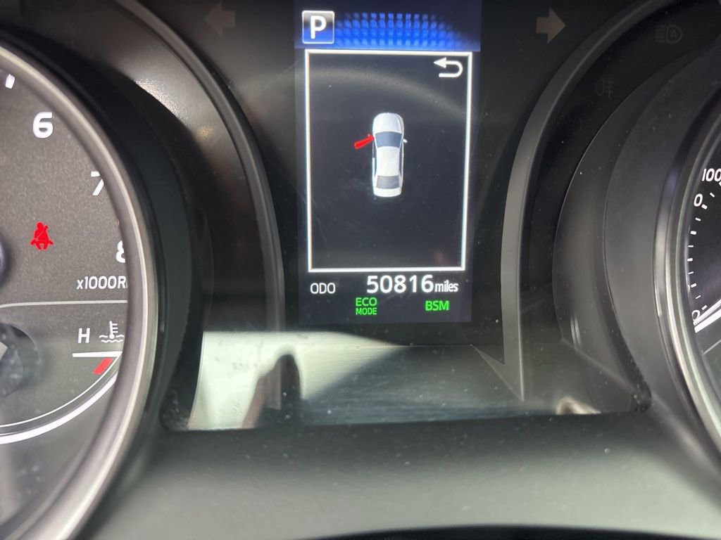 Used 2024 Toyota Camry SE w/ Cold Weather Package FWD image 18