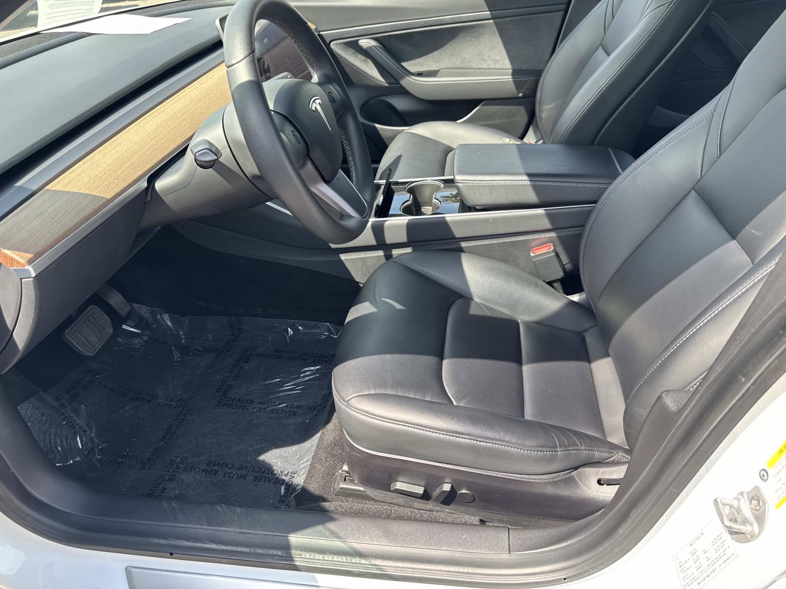 Used 2020 Tesla Model 3 Standard Range Plus RWD image 14