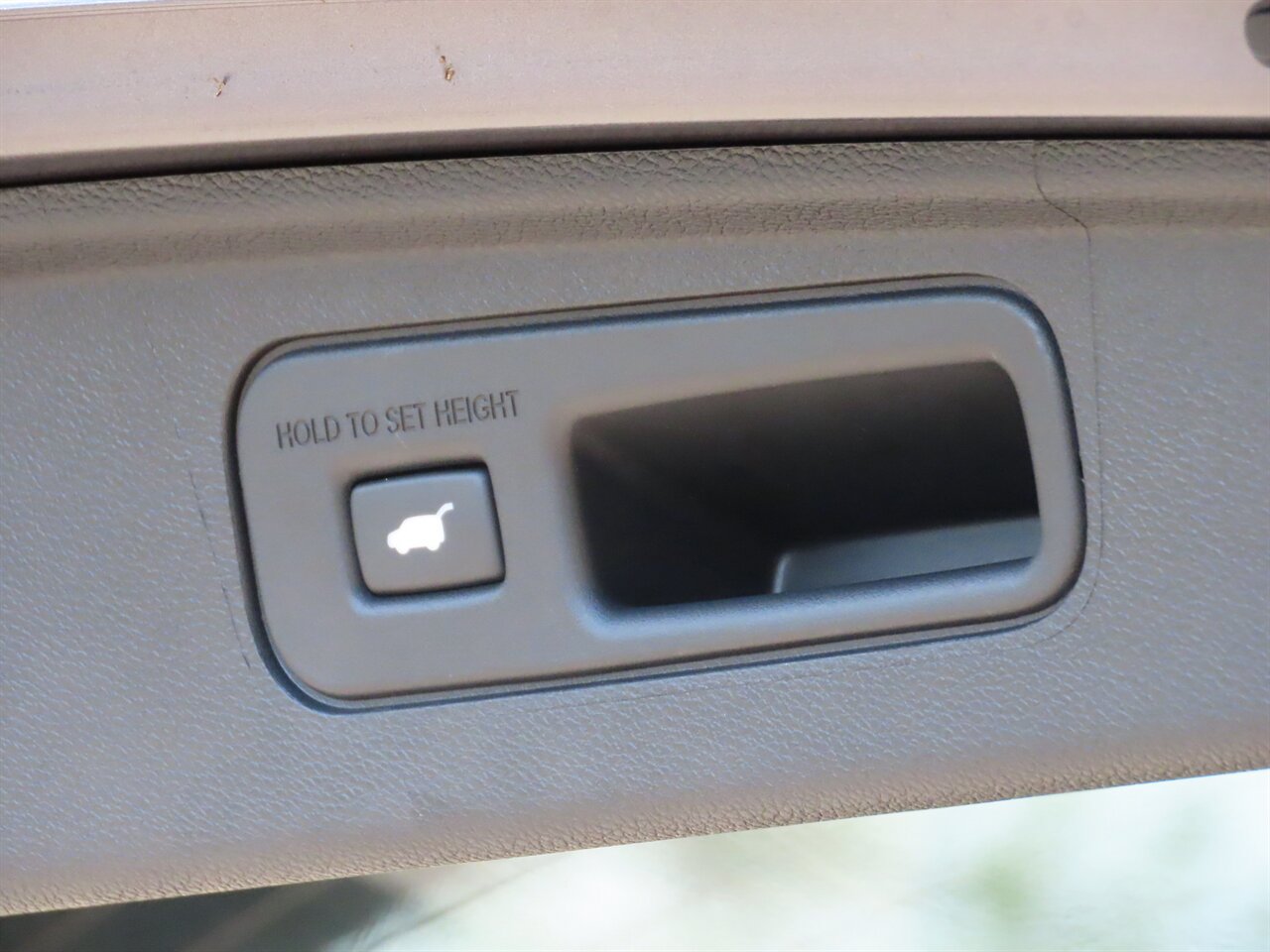Used 2026 Honda Odyssey EX-L image 13