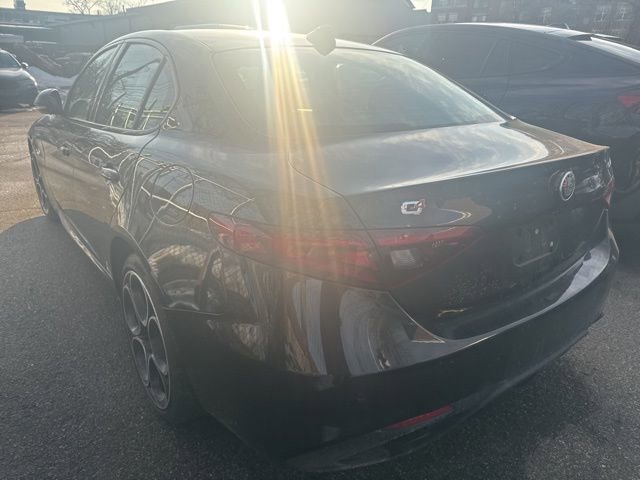 Used 2023 Alfa Romeo Giulia Veloce image 10