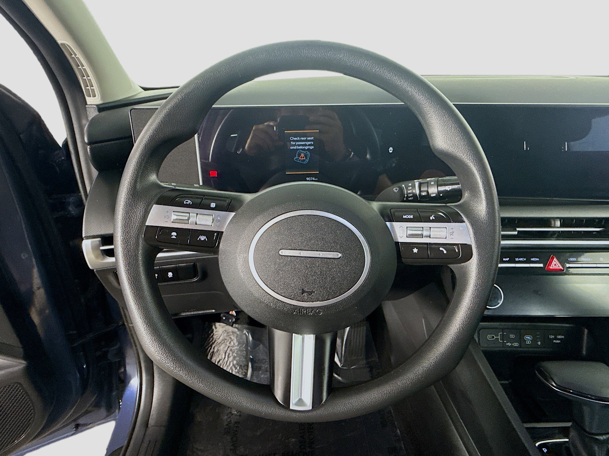 Used 2025 Hyundai Tucson SEL FWD image 13