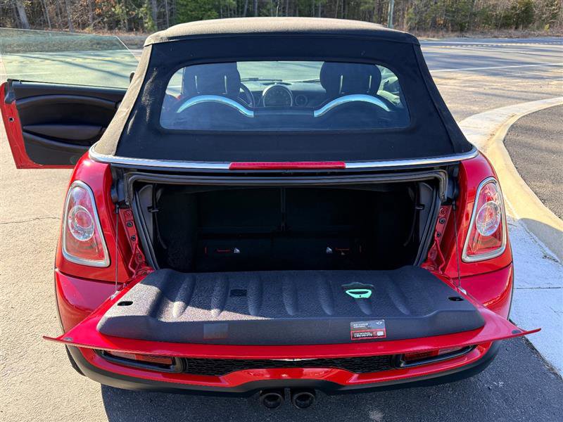 Used 2015 MINI Cooper S image 17