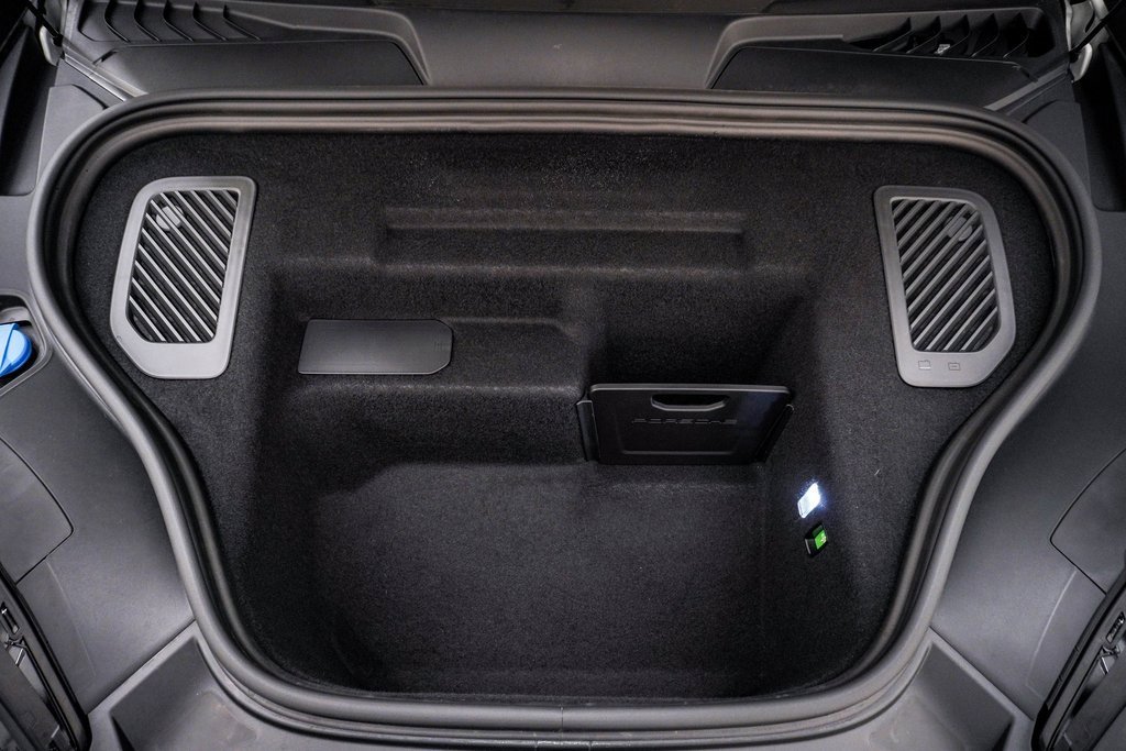 Certified 2025 Porsche Macan 4S Electric image 29