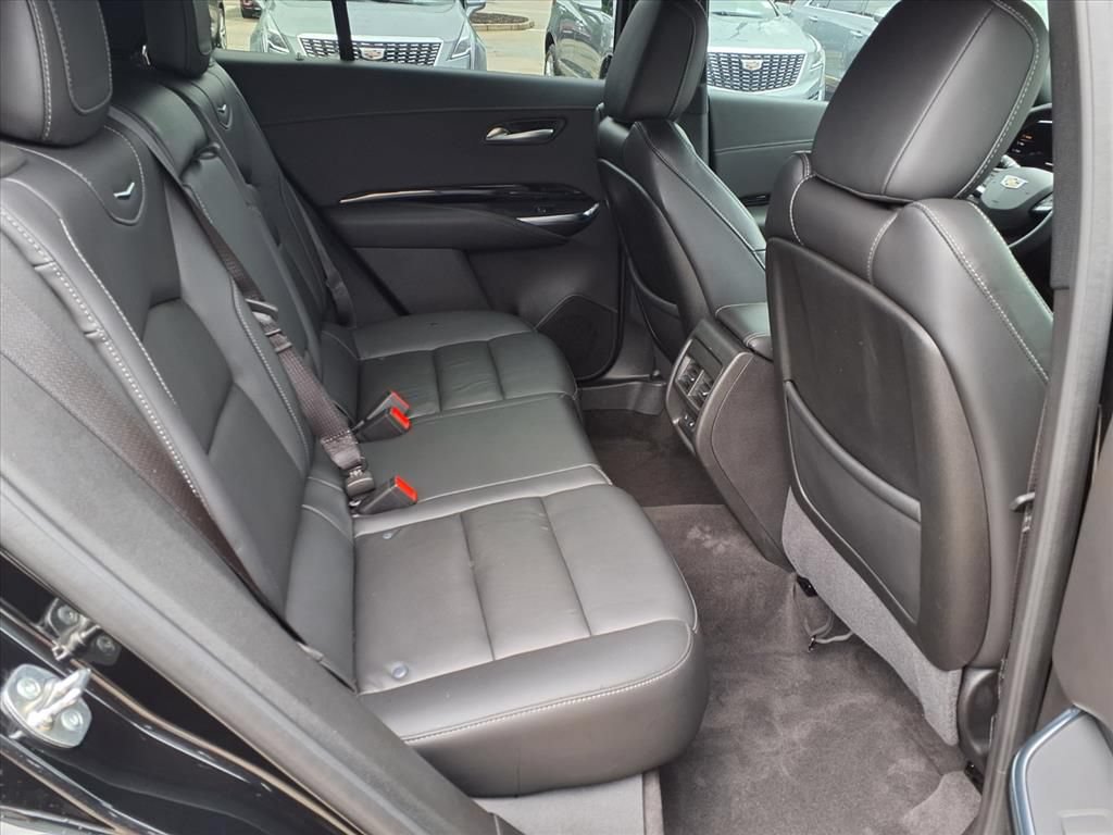 Certified 2024 Cadillac XT4 Luxury w/ Cold Weather Package FWD image 12