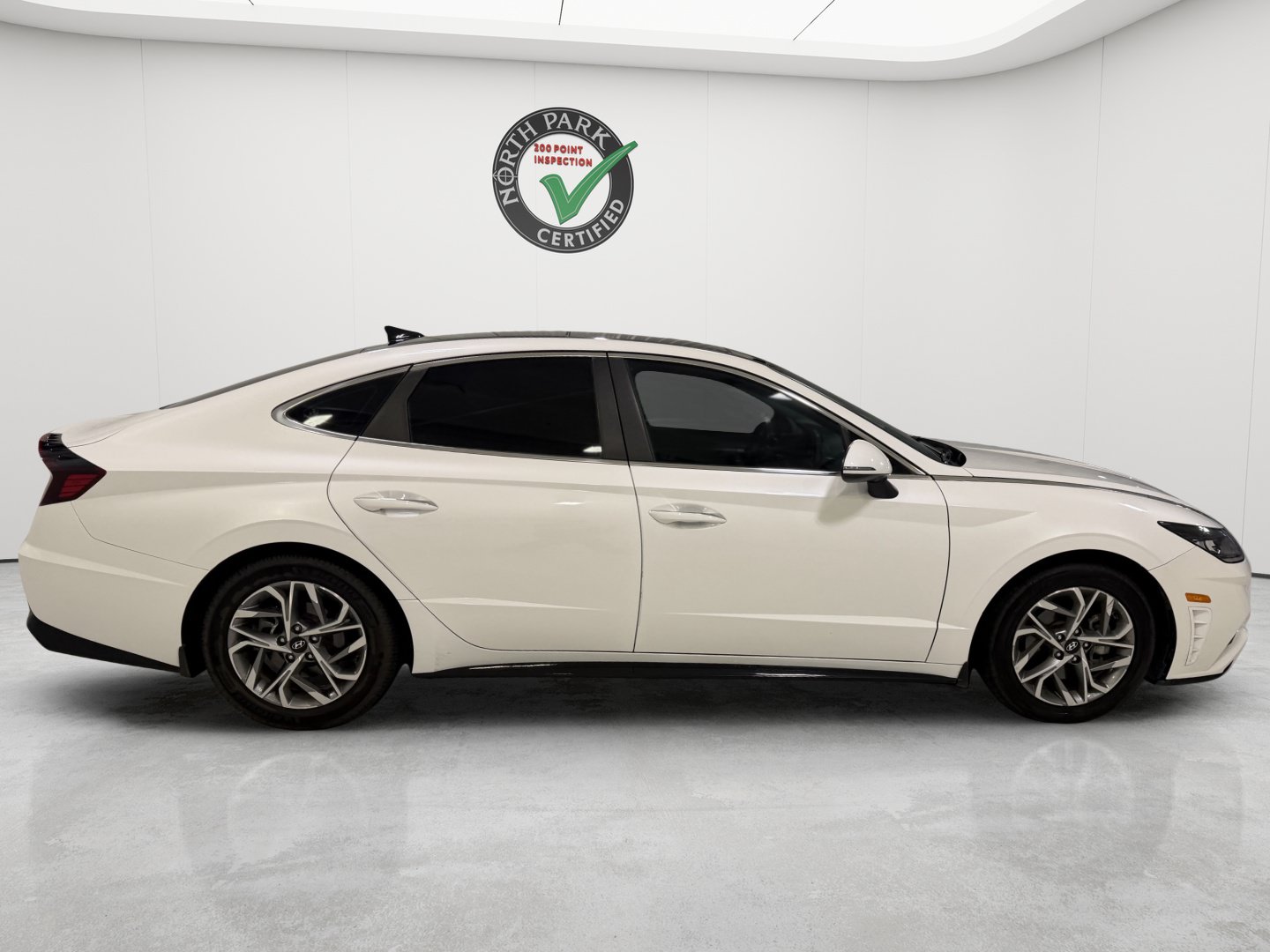 Used 2022 Hyundai Sonata SEL w/ Convenience Package FWD image 6