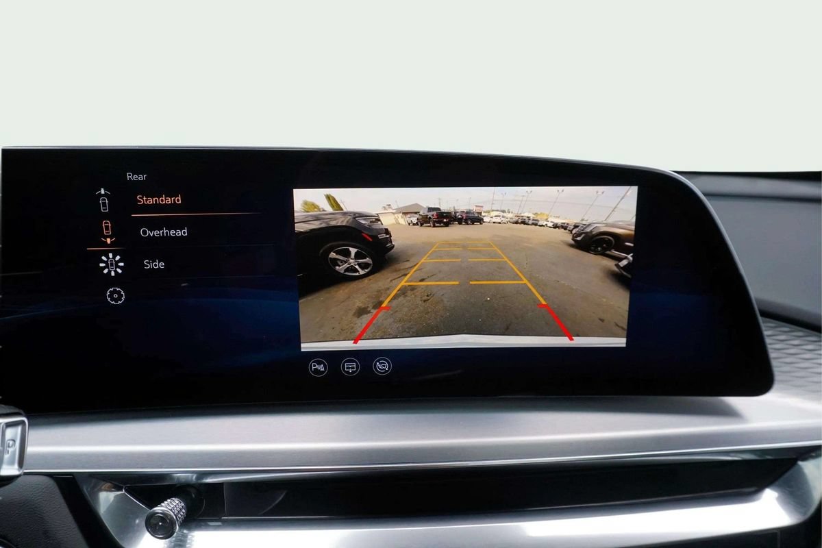 Used 2024 Cadillac Lyriq Luxury RWD image 31