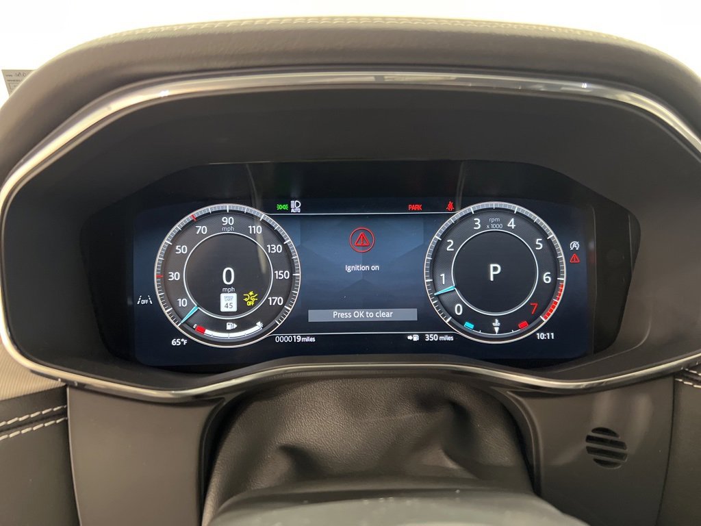 New 2025 Jaguar F-PACE R-Dynamic S image 15