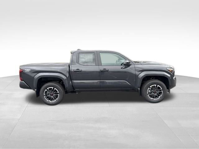 New 2025 Toyota Tacoma TRD Sport image 7