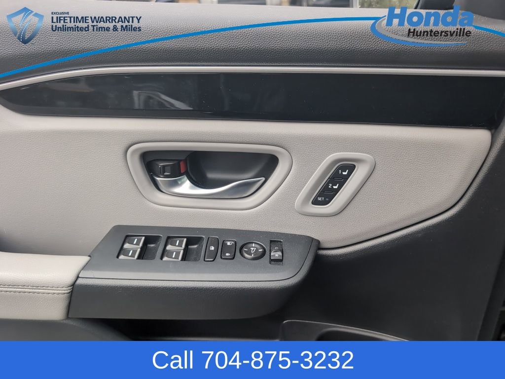Used 2025 Honda Pilot EX-L image 27
