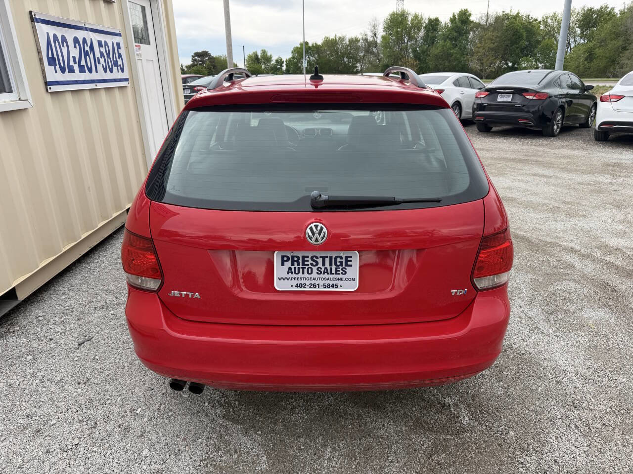 Used 2011 Volkswagen Jetta TDI FWD image 5
