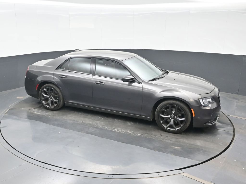 Used 2020 Chrysler 300 S w/ Red S Appearance Package image 32
