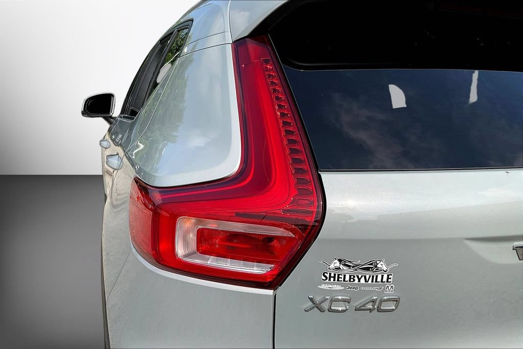 Used 2024 Volvo XC40 B5 Core AWD/4WD image 23
