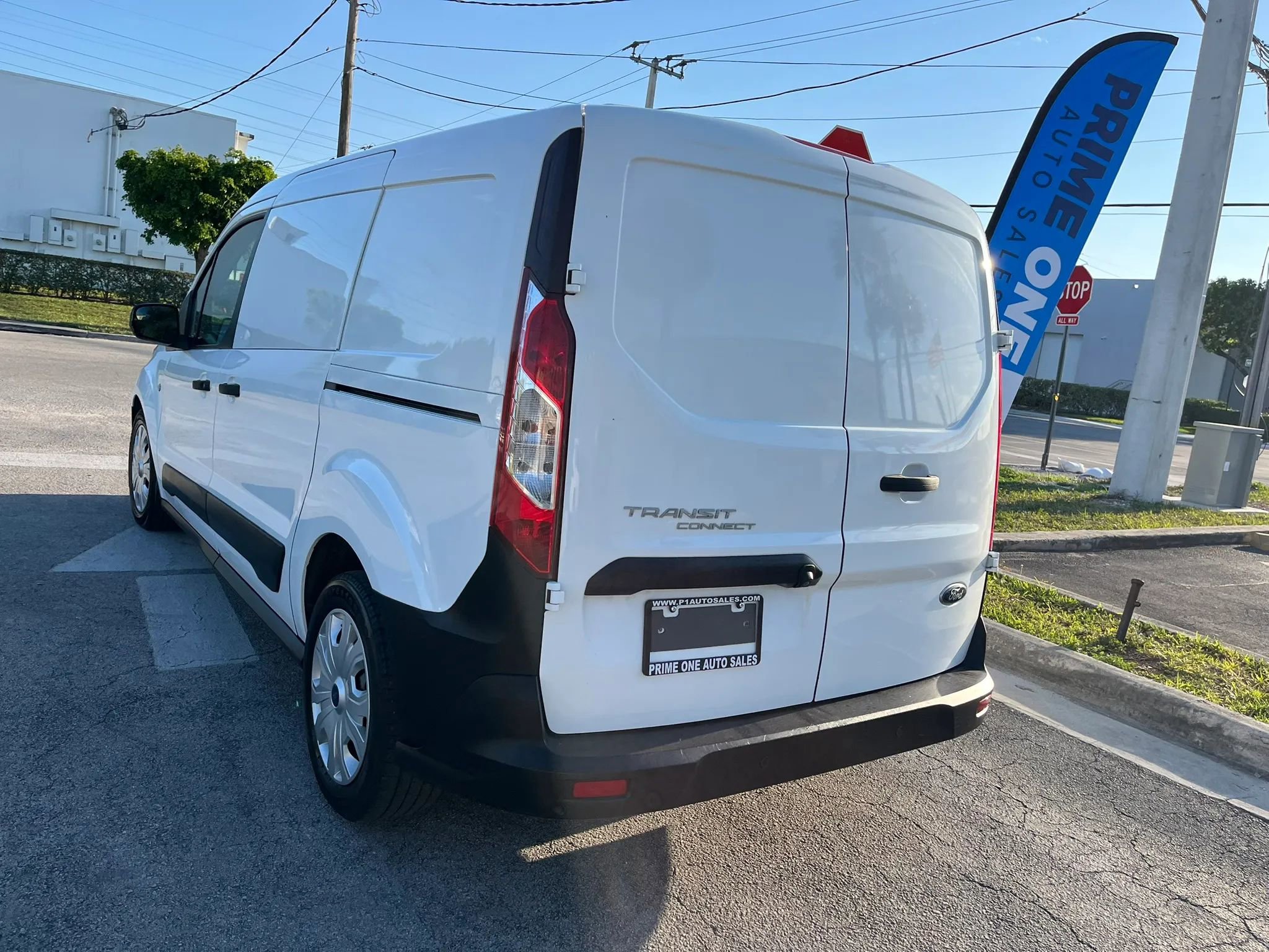 Used 2020 Ford Transit Connect XL image 5