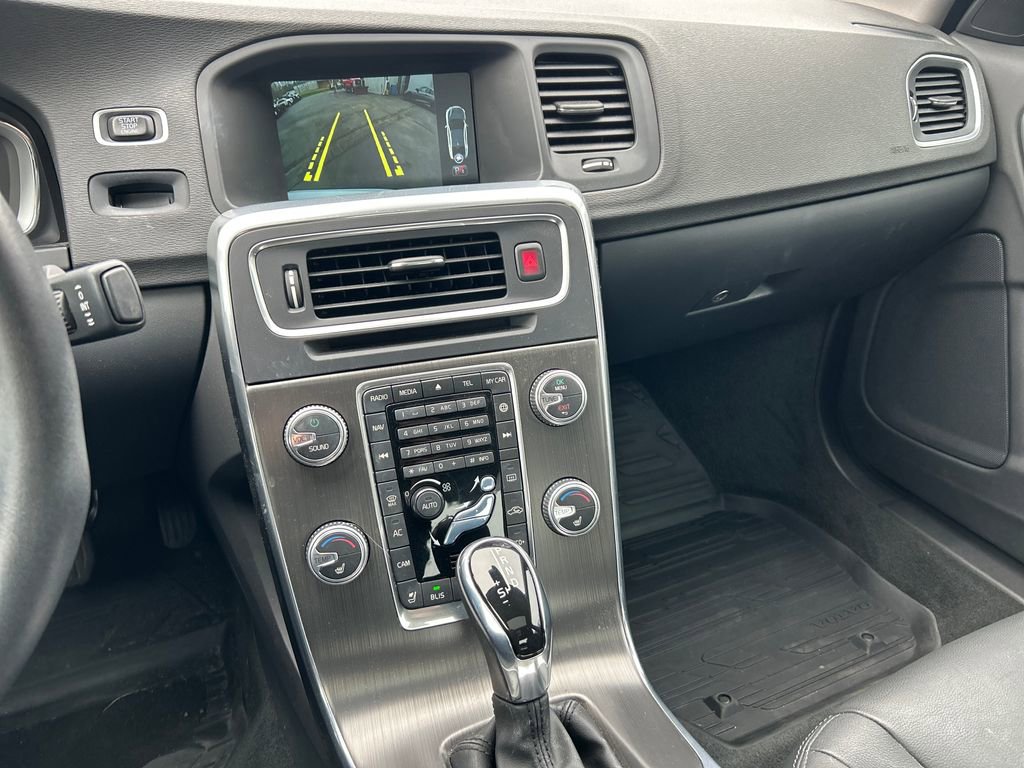 Used 2016 Volvo S60 T5 Premier w/ Convenience Package image 11