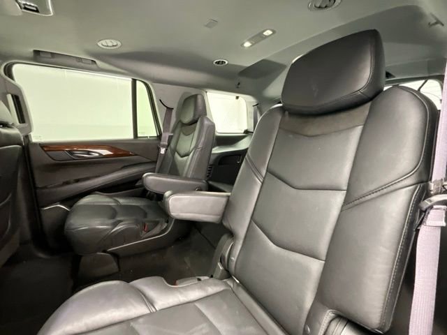Used 2016 Cadillac Escalade Premium image 6