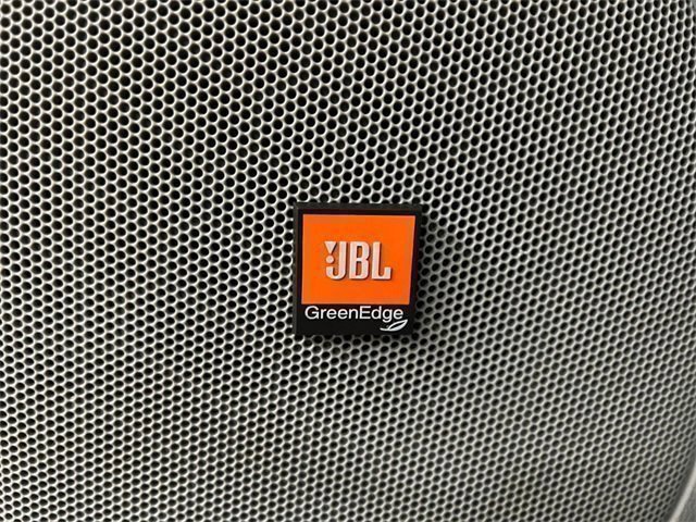 Used 2017 Toyota Highlander AWD V6 image 17